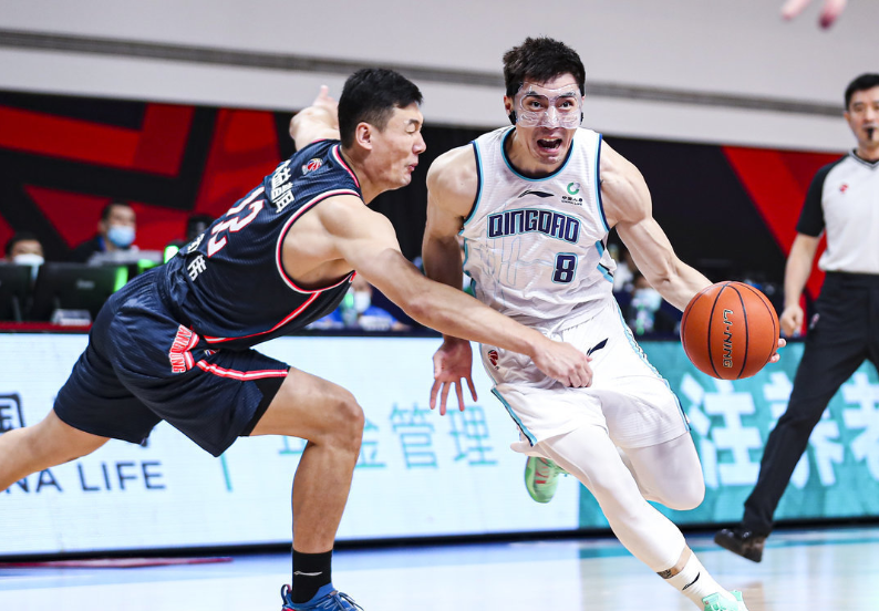 爱游戏官网-包含广东宏远今晚手感冰凉；志在德甲名次提升；态度坚定；赛季目标并未改变的词条