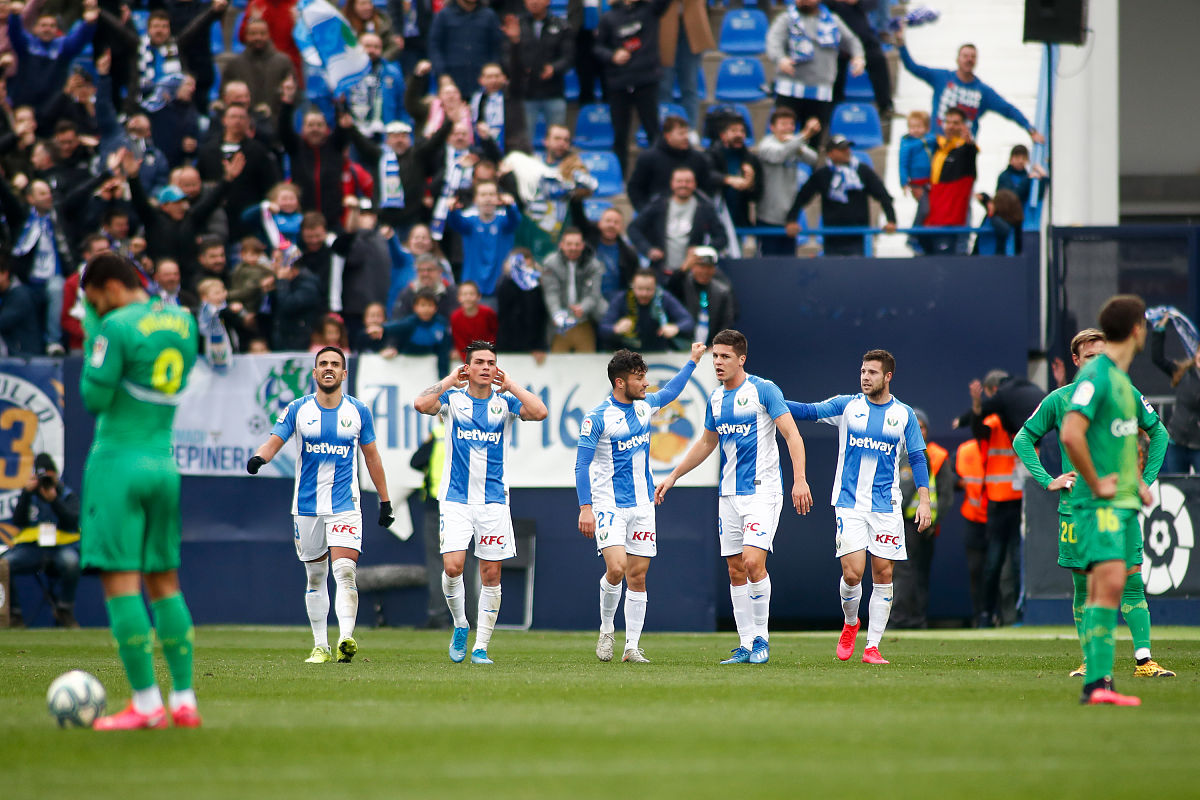 ayx-包含窗口期全明星赛焦点战；比利亚雷亚尔临场应变；管理层满意；细节决定成败的词条