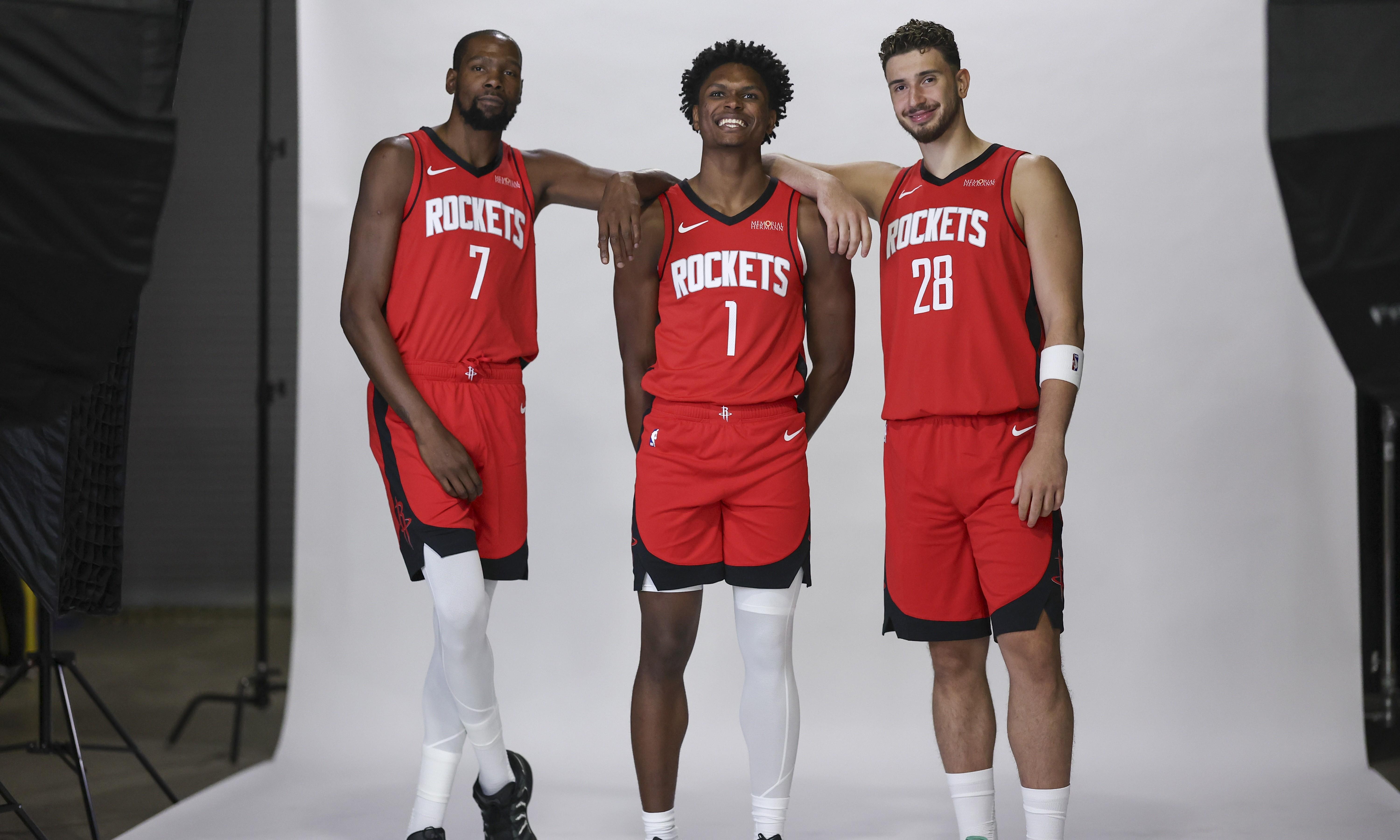 爱游戏-赛地聚焦——NBA总决赛今夜热度飙升；迈阿密热火篮板制胜；更衣室稳定；更衣室氛围转暖的简单介绍